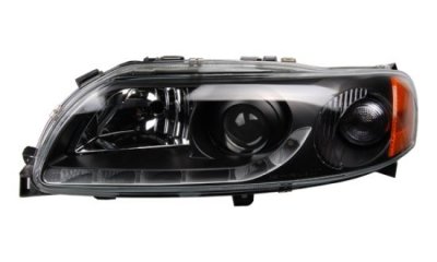 ТУНИНГ ФАРОВЕ И СТОПОВЕ ЗА VOLVO Кристални фарове VOLVO S/V60 (2000-2004) - черни