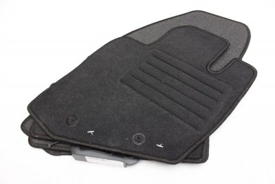 СТЕЛКИ ЗА VOLVO Мокетни стелки за Volvo S60 / S80 / V70 / XC70 (2000-2007)