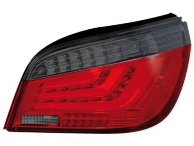 ТУНИНГ ФАРОВЕ И СТОПОВЕ ЗА BMW Диодни стопове лайтбар дизайн за BMW E60 (2003-2007) - опушен мигач