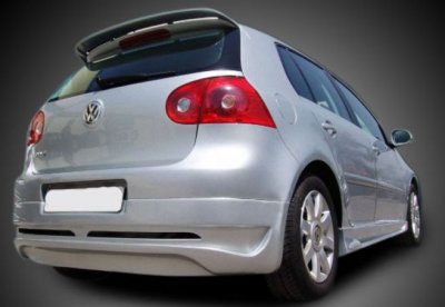VW Добавка за задна броня за Golf 5 - Спорт дизайн