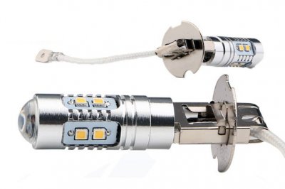 ЛЕД КРУШКИ ЗА КОЛИ Диодна крушка H3 10W с 10 диода 2323 и лупа  