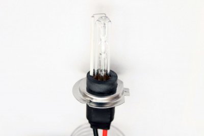 КРУШКИ H7 Ксенонова крушка Н7 6000K 35W - с метална основа