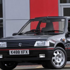ТУНИНГ ФАРОВЕ И СТОПОВЕ ЗА PEUGEOT 205